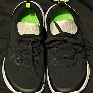 OOFOS Black Athletic Shoes with Green Accents
